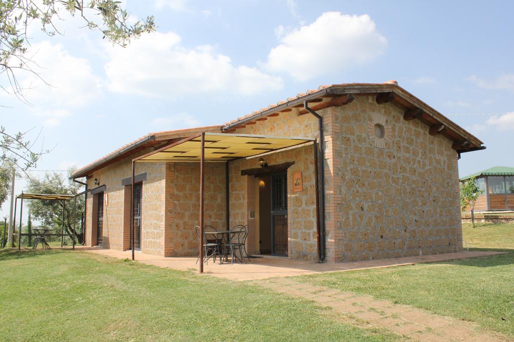 Agriturismo Nociquerceto Tarano Zimmer foto