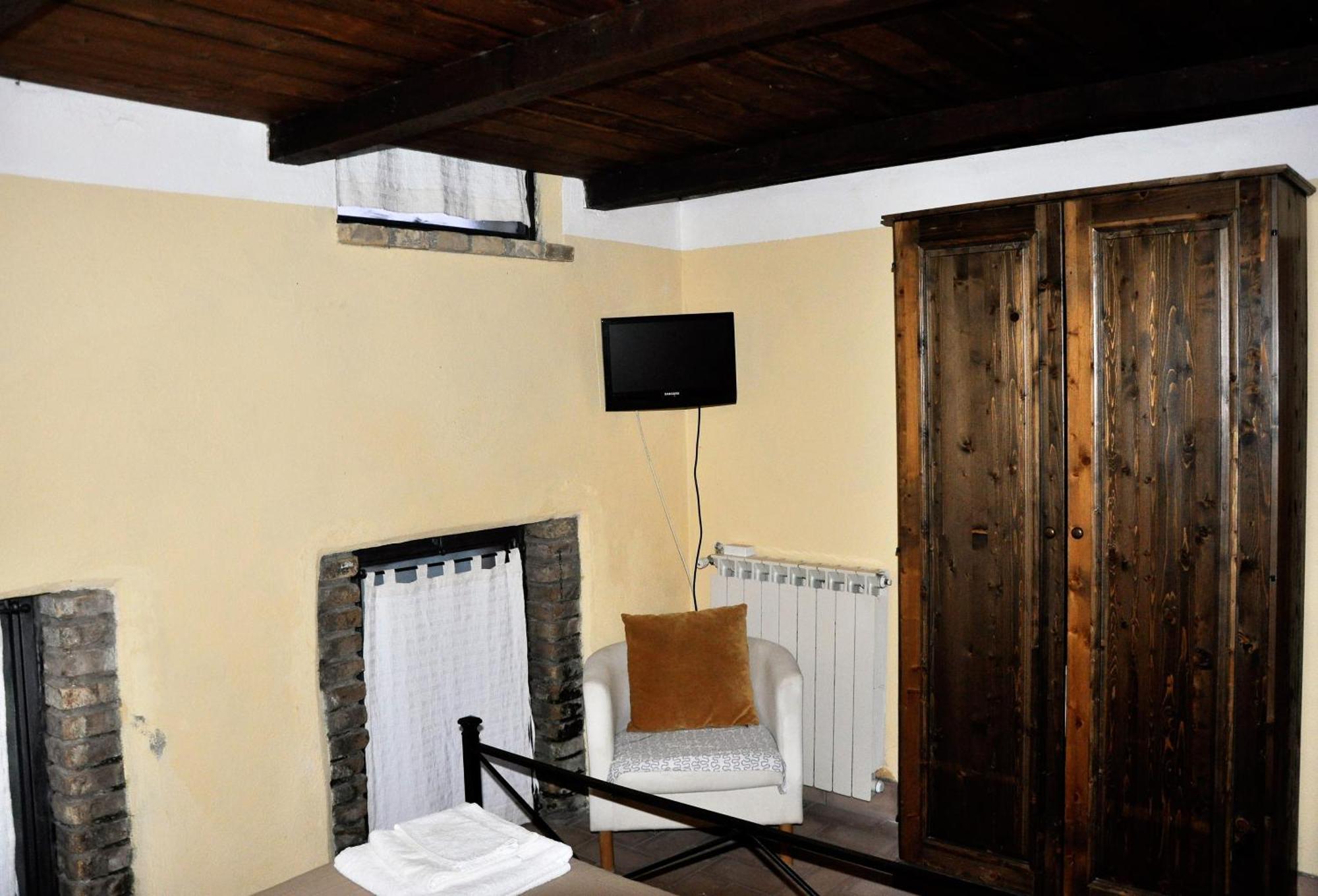Agriturismo Nociquerceto Tarano Zimmer foto