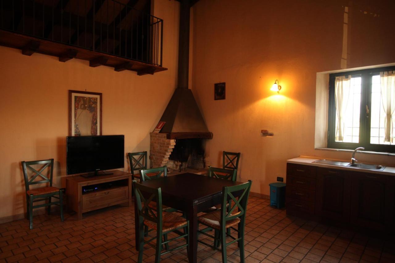 Agriturismo Nociquerceto Tarano Zimmer foto